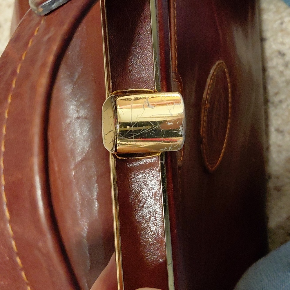 Oroton Brown Leather Handbag - Picture 9 of 10